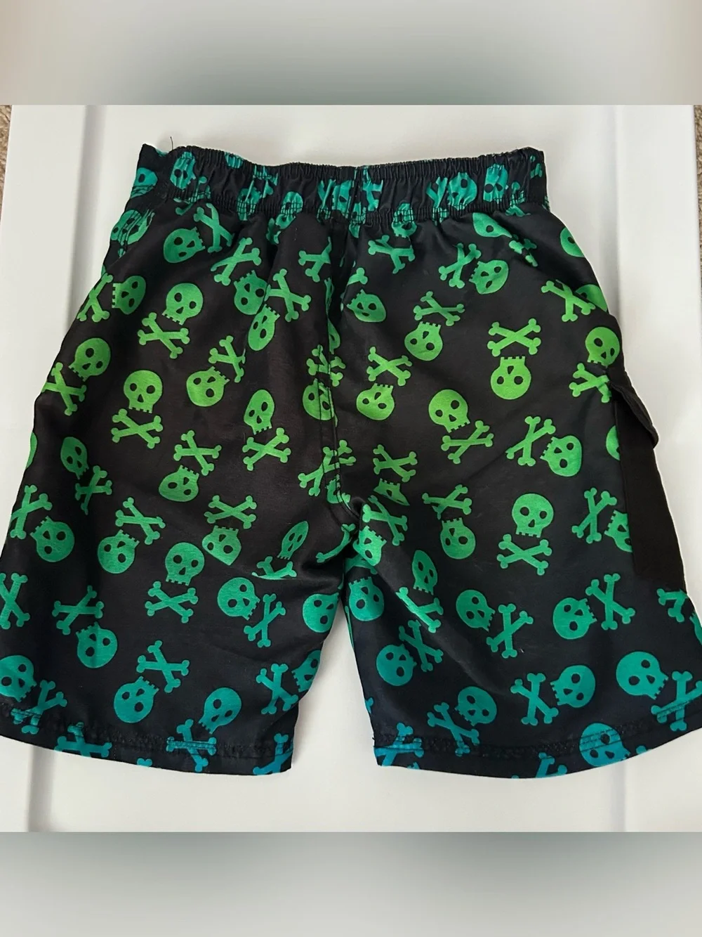 5/$20 Gymboree Boys swim shorts 4T